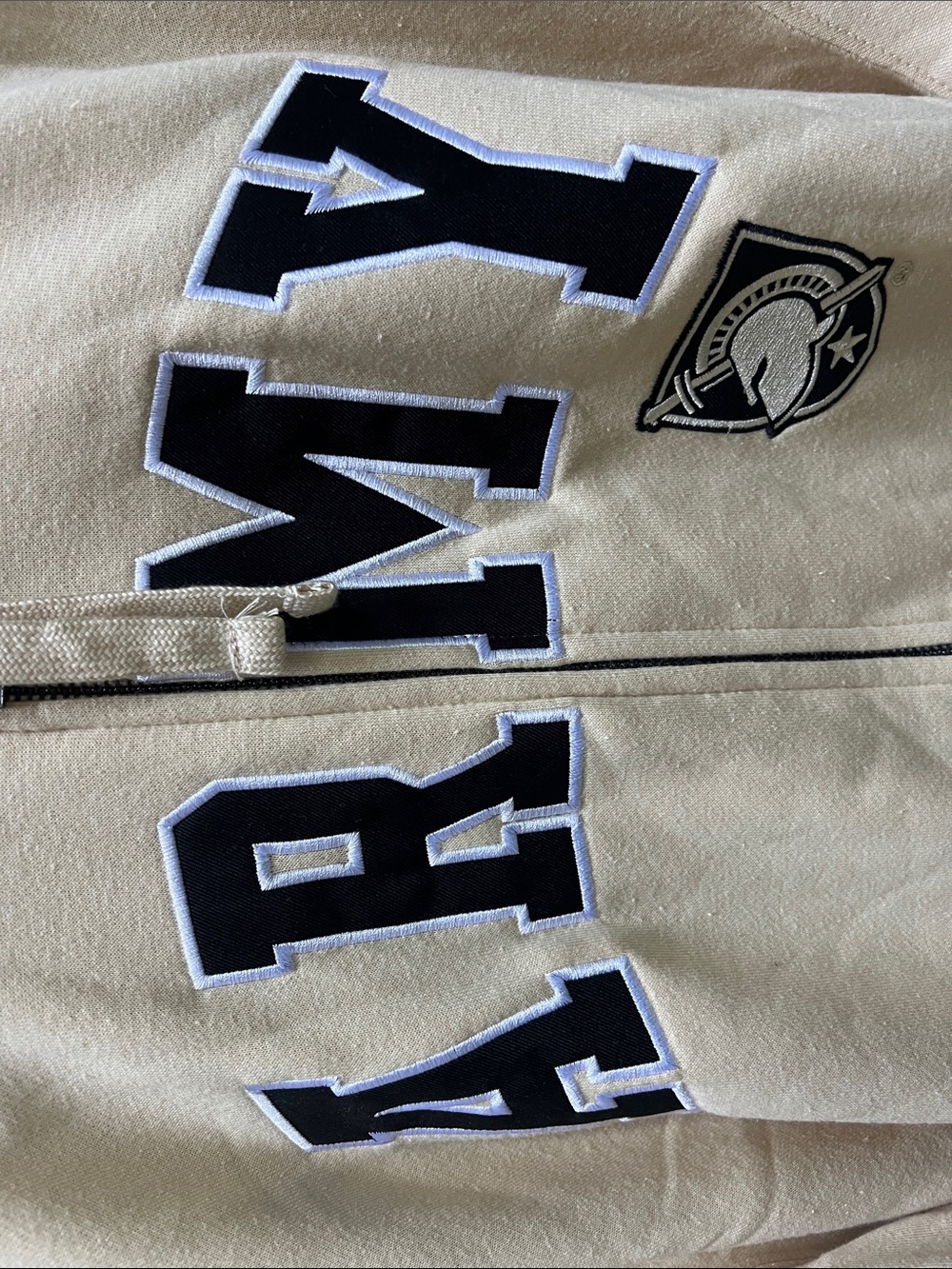 USMA ARMY
Colosseum Vegas Gold Pullover Sweatshirt with Tag